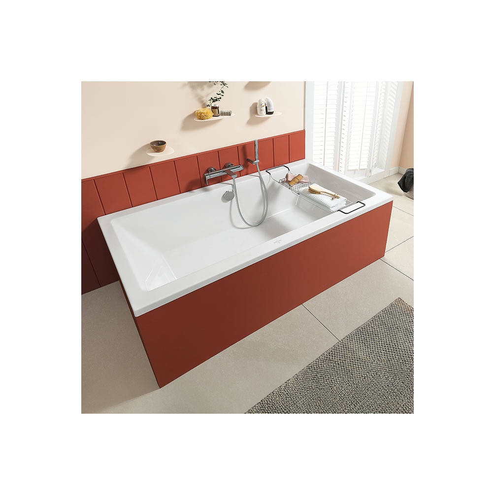 Lifestyle image of Villeroy & Boch Targa Plus 1600 x 750mm Double-Ended Bath